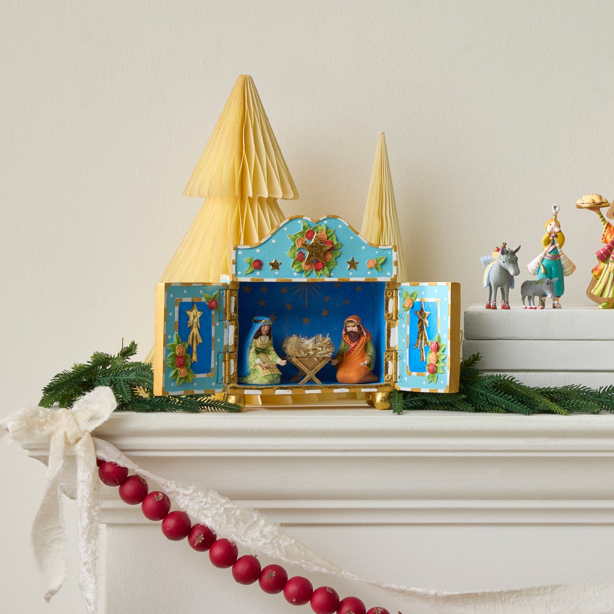 Patience Brewster Mini Nativity Retablo - Image 3