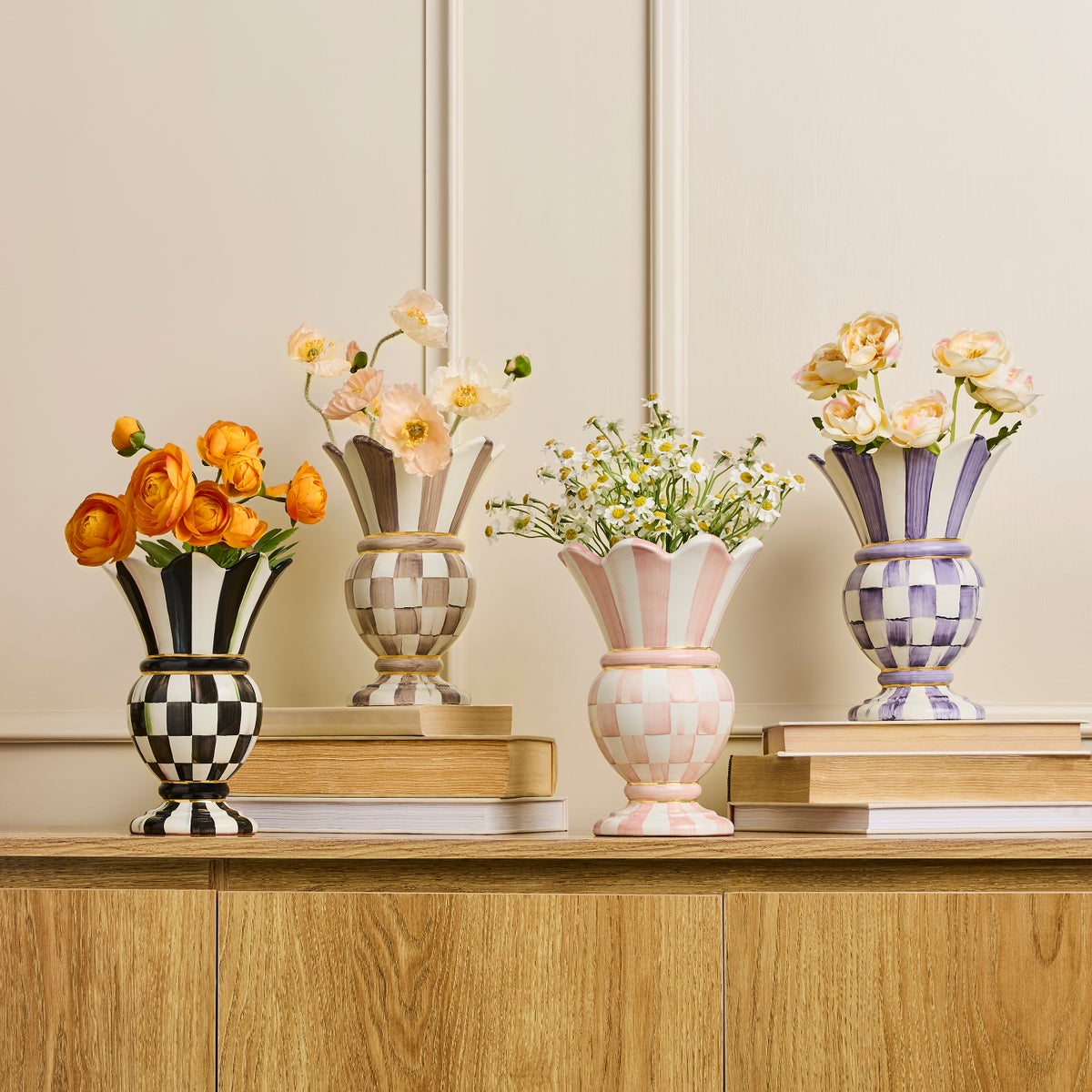 Rosy Check Small Great Vase - Image 2