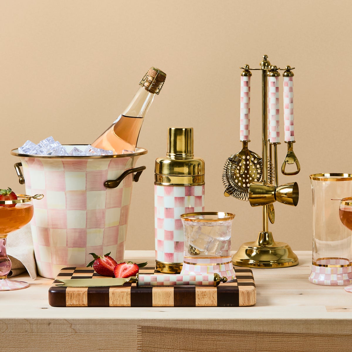 Rosy Check 3260 Gold Cocktail Shaker - Image 5