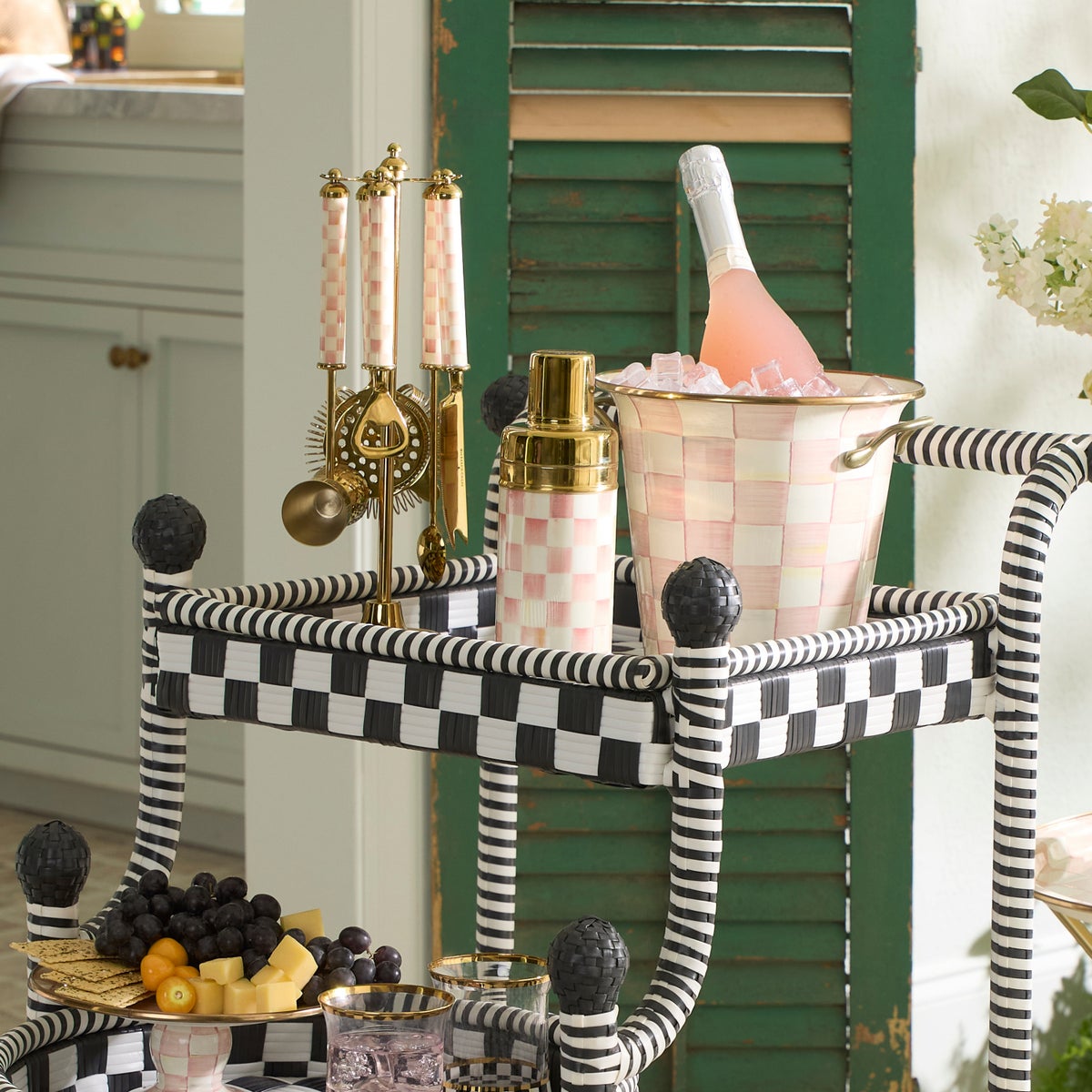 Rosy Check 3260 Gold Cocktail Shaker - Image 8