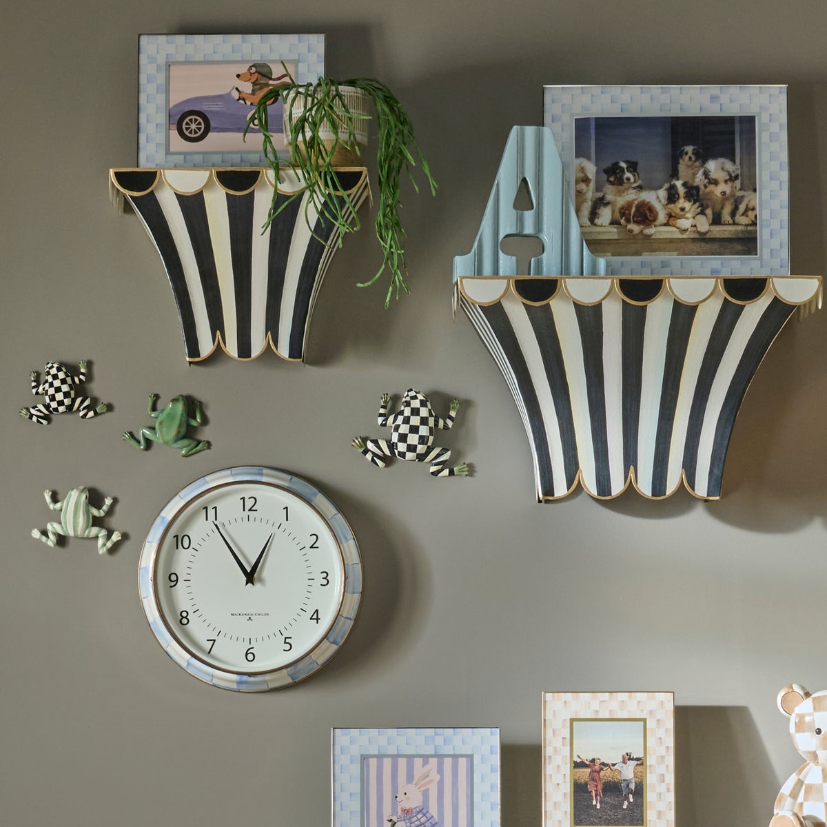 Courtly Check Frog Wall Decor - Image 5