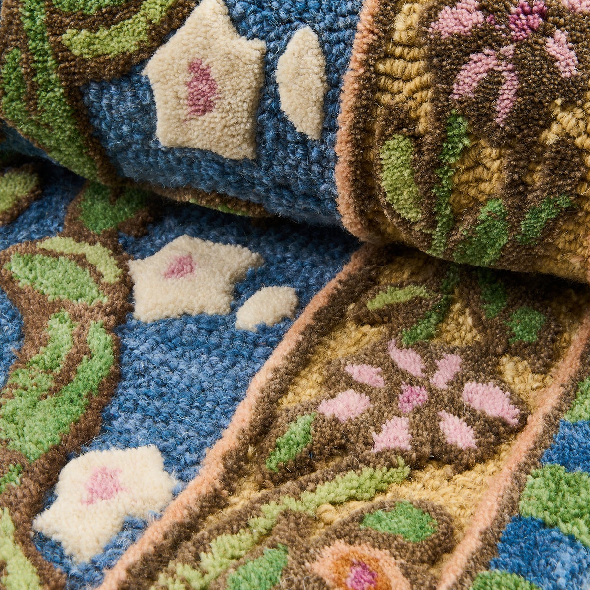 Tapestry Floral 2'6" x 8' Runner - Image 3