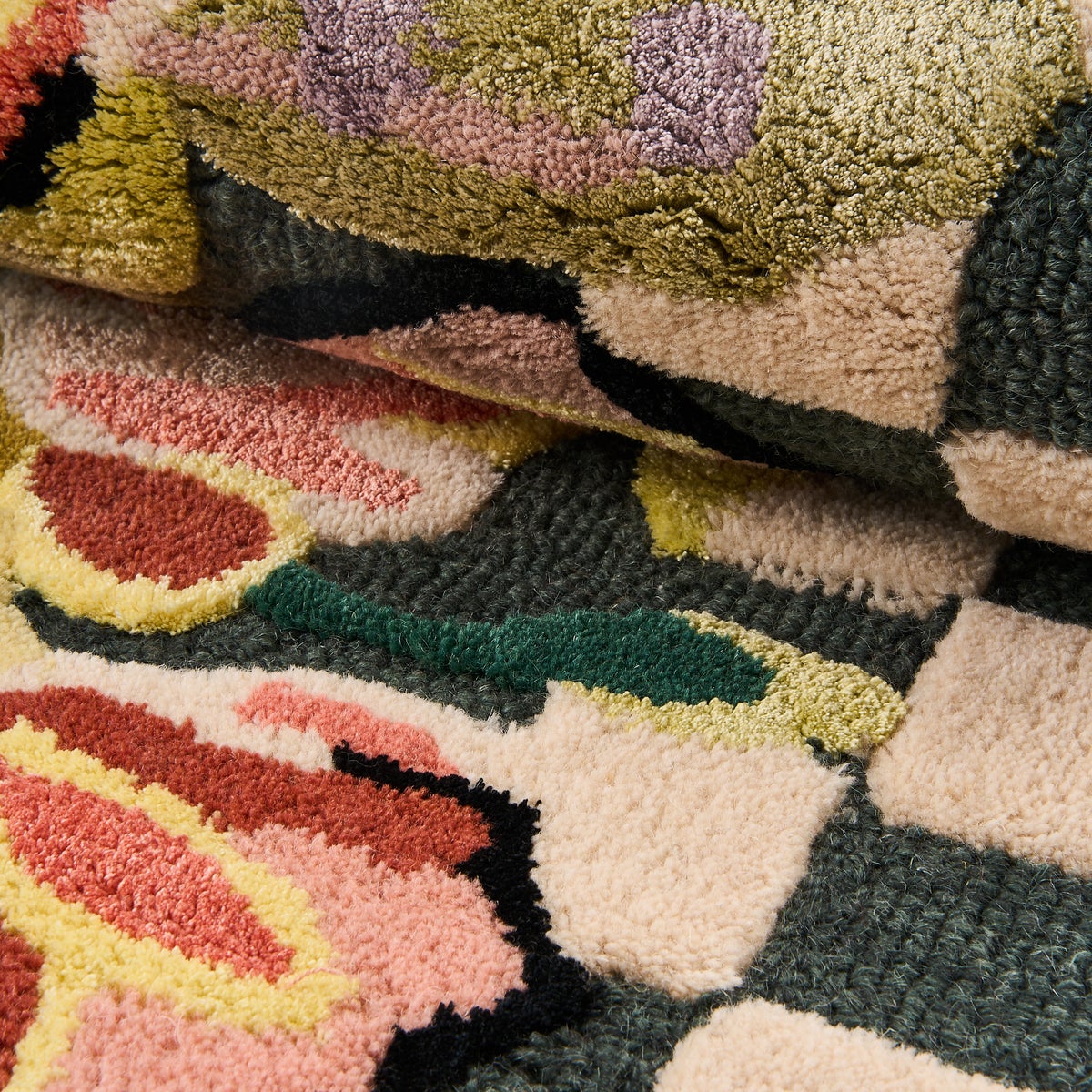 Ranunculus and Checks 5' x 8' Rug - Image 3