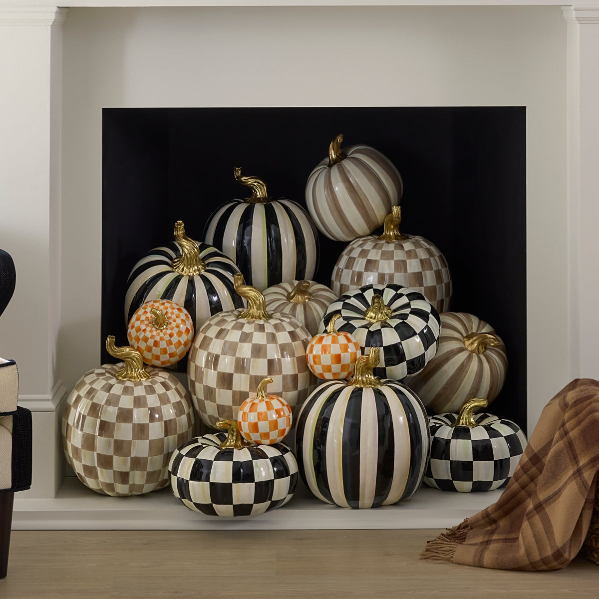 Mocha Stripe Medium Pumpkin - Image 3