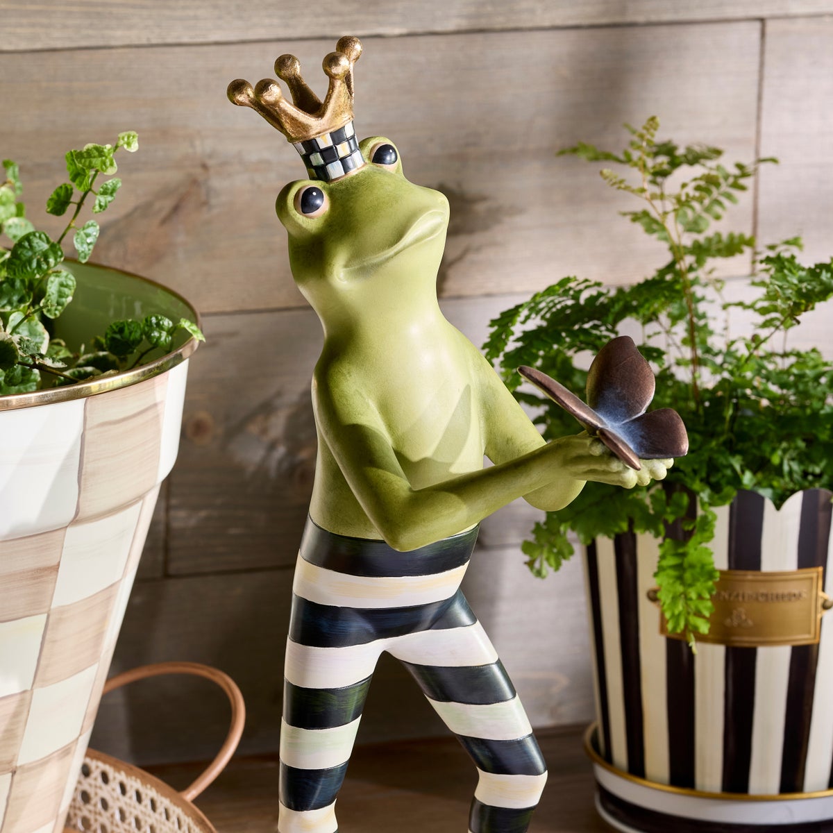 Courtly Fergal the Frog with Butterfly Decor - Image 4