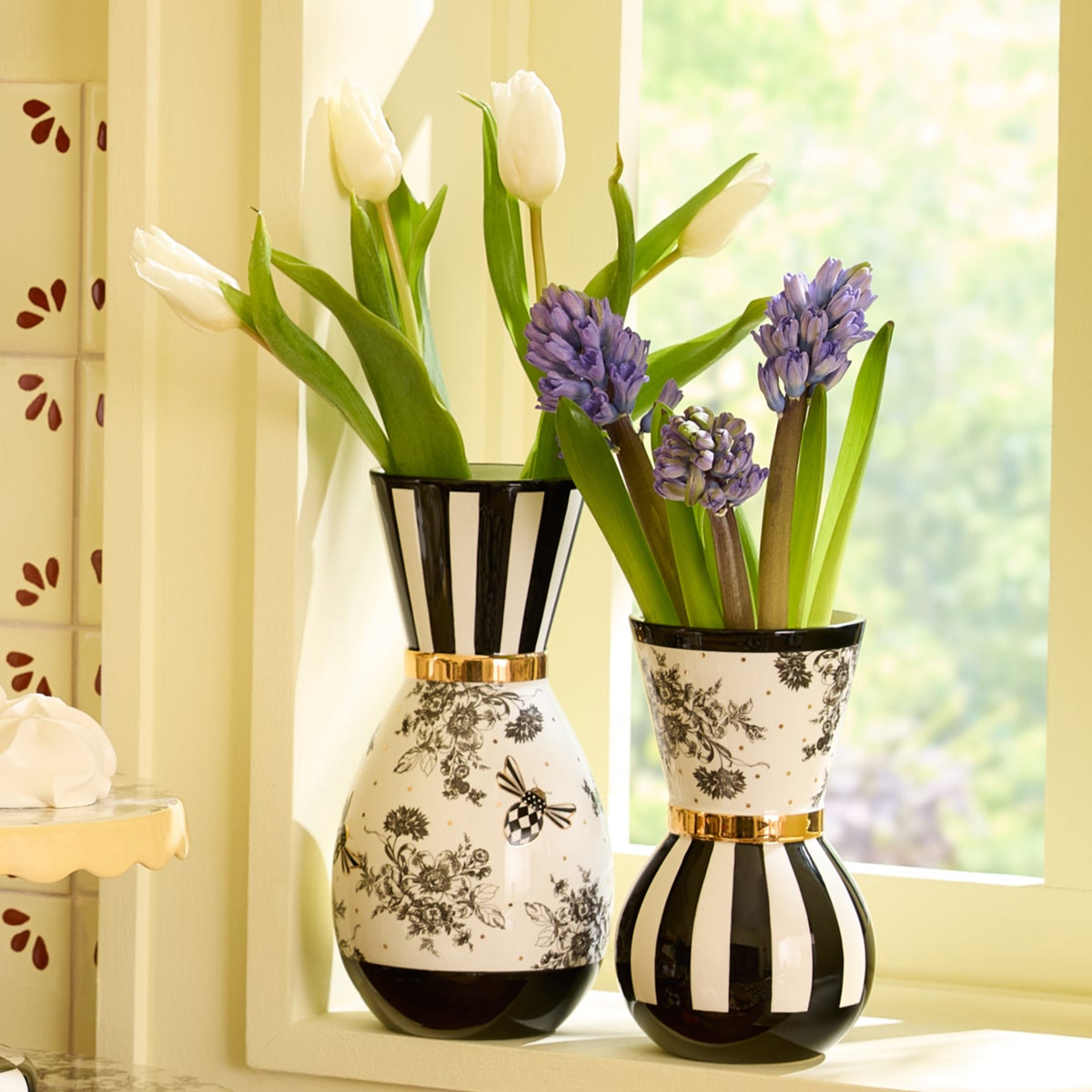 Bee Toile Vases, Set of 2 - Image 3