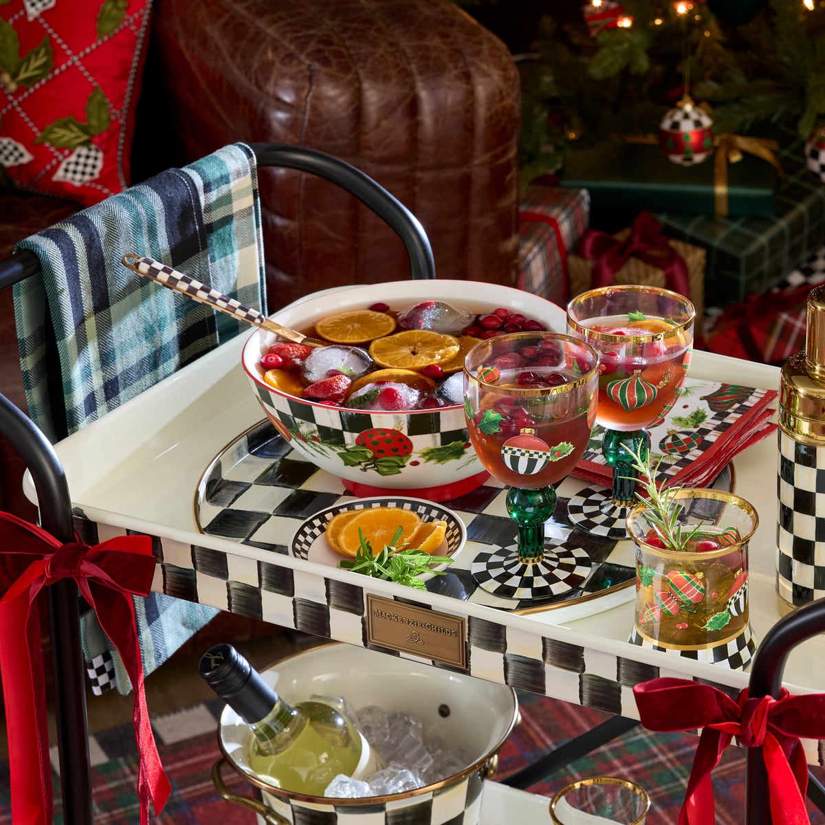 Deck the Halls Serving Bowl - Image 3