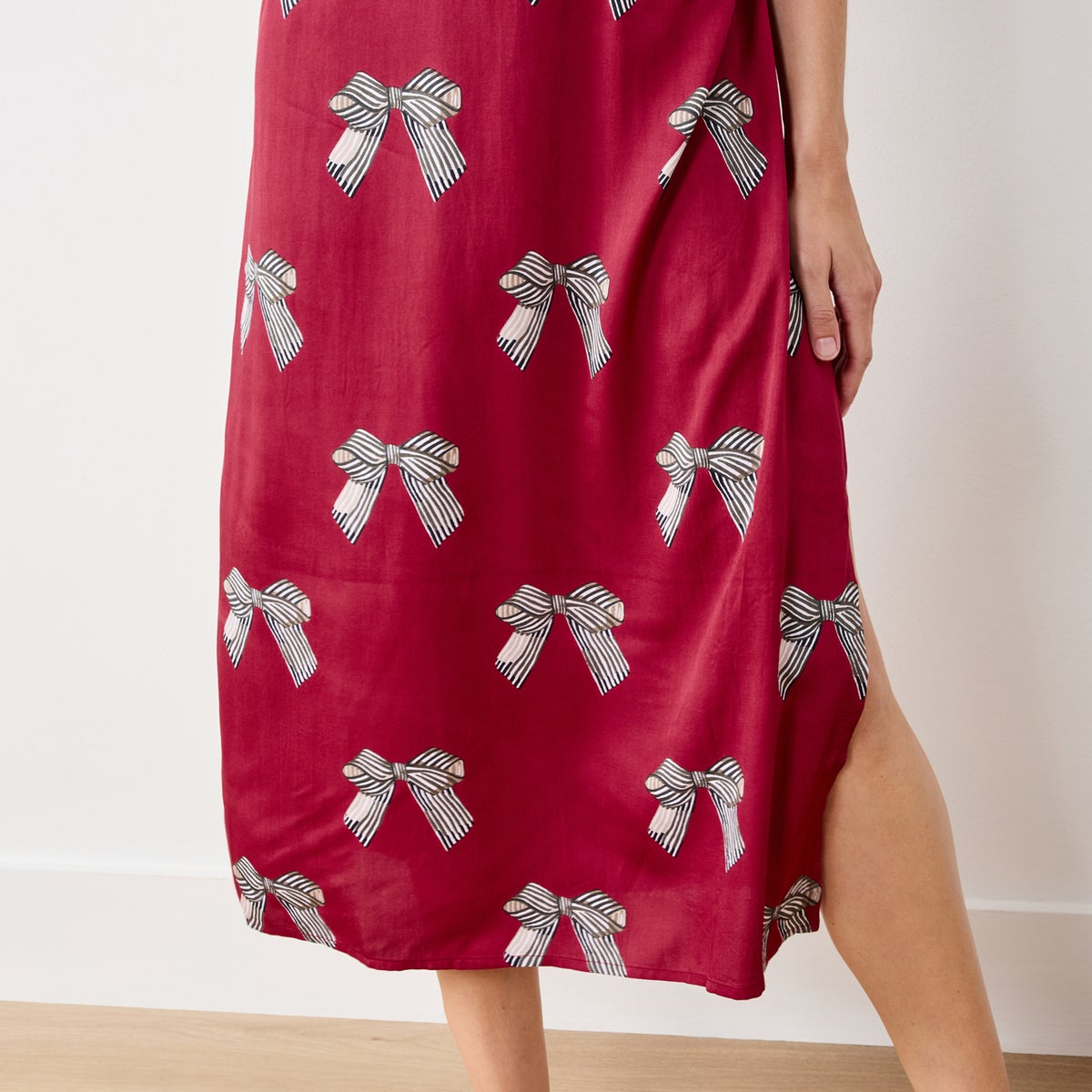 Bow Large Chic to Sleep Nightie - Image 3