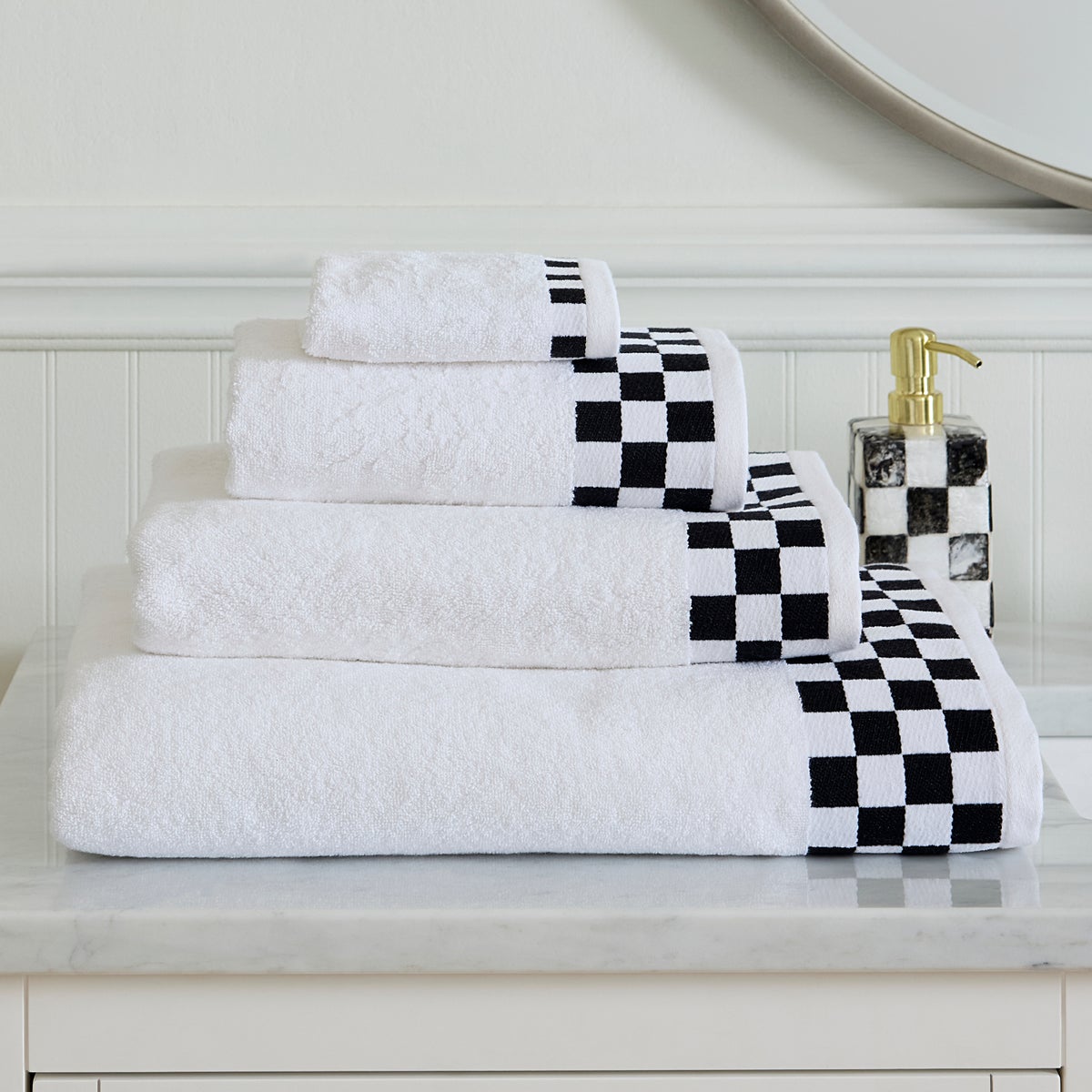 Washcloth with Black Check Border - Image 2