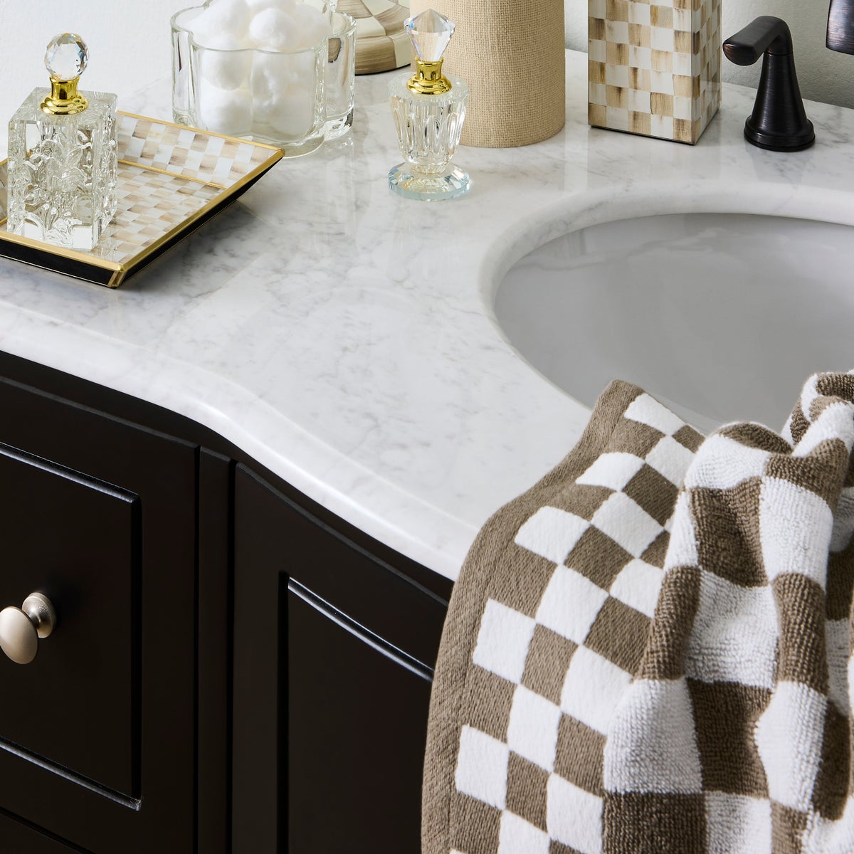 Mocha Check Hand Towel - Image 2