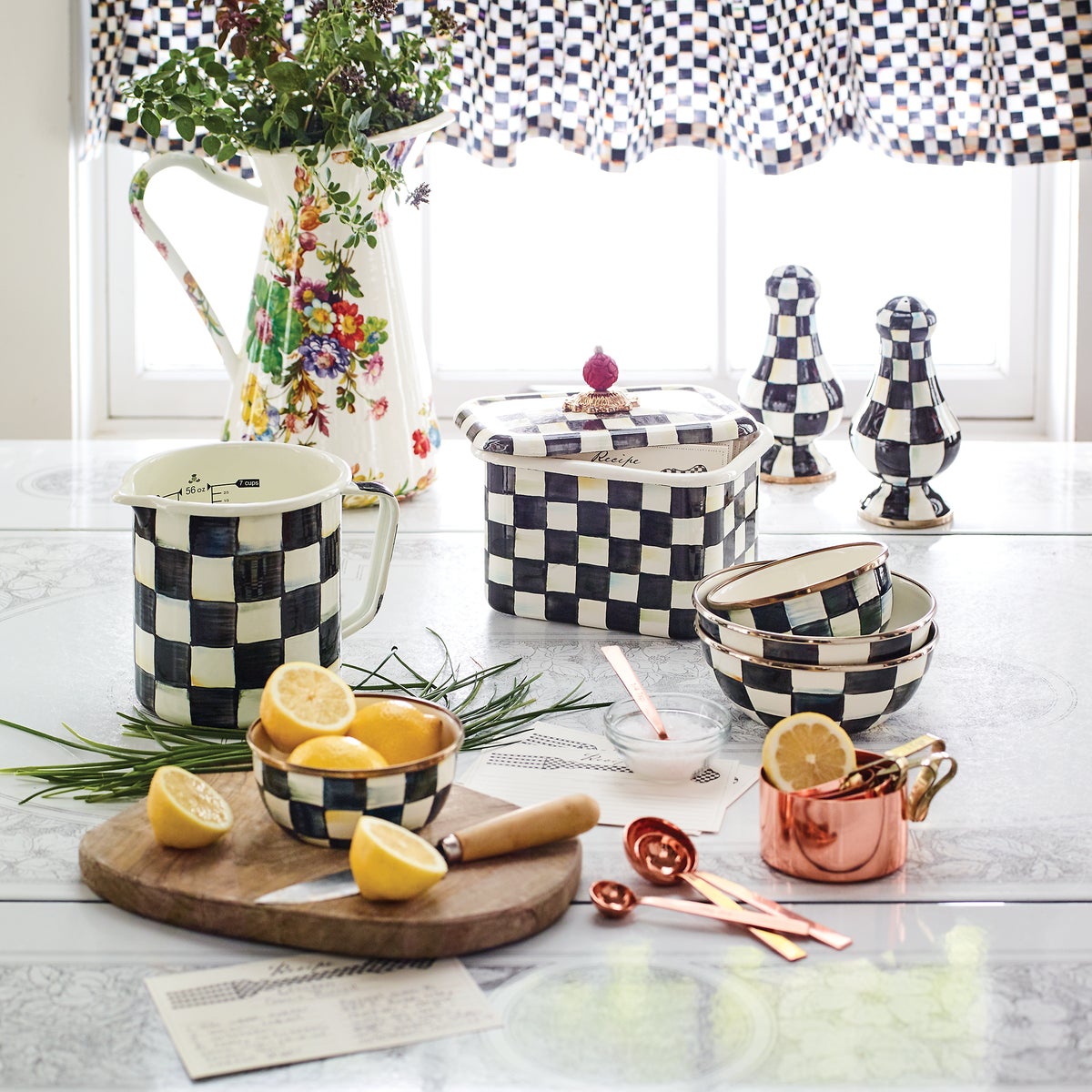 Courtly Check Cafe Valance - Image 8