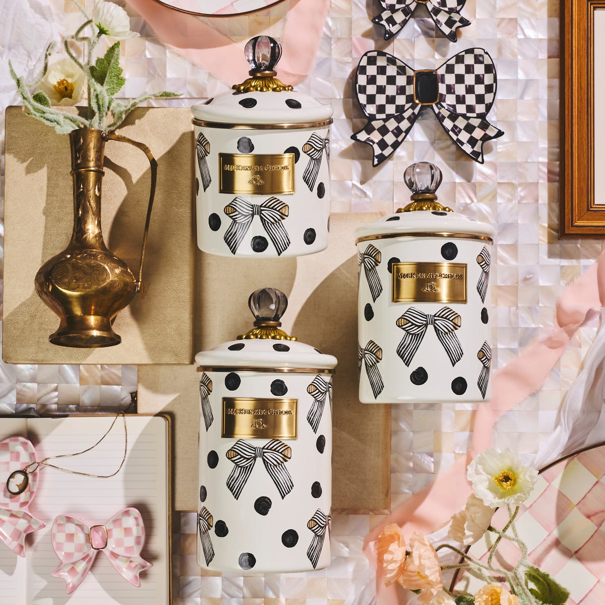 Pretty As a Bow Medium Canister - Image 3