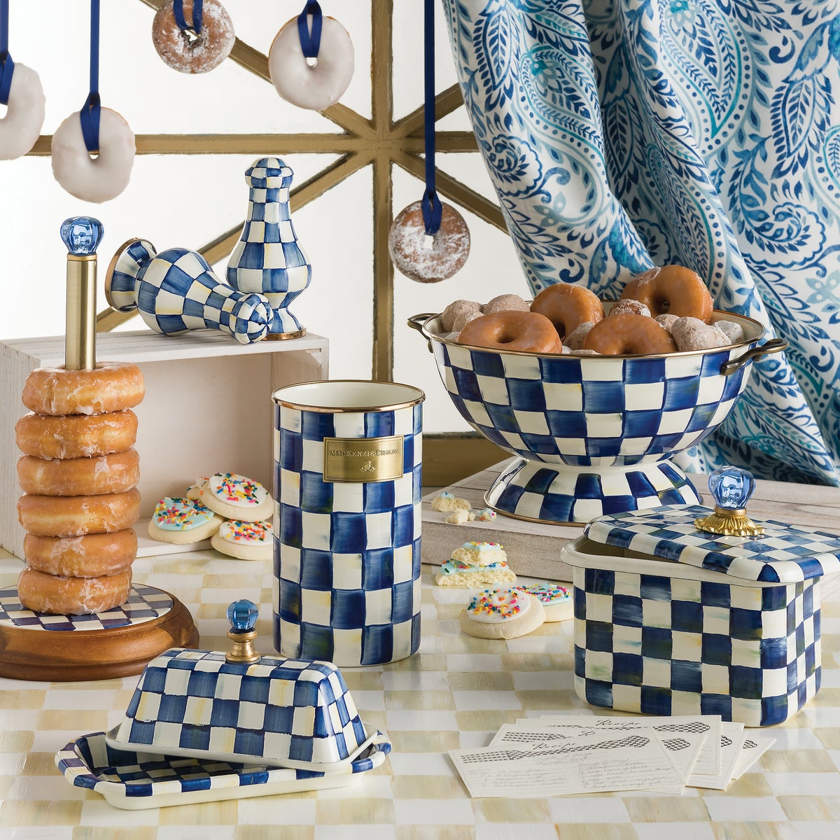 Royal Check Large Salt & Pepper Shakers - Image 2