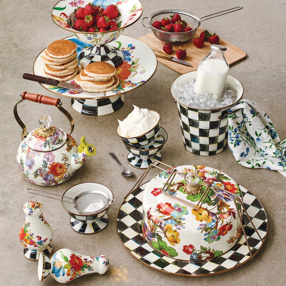Courtly Check Ice Cream Dish - Image 3