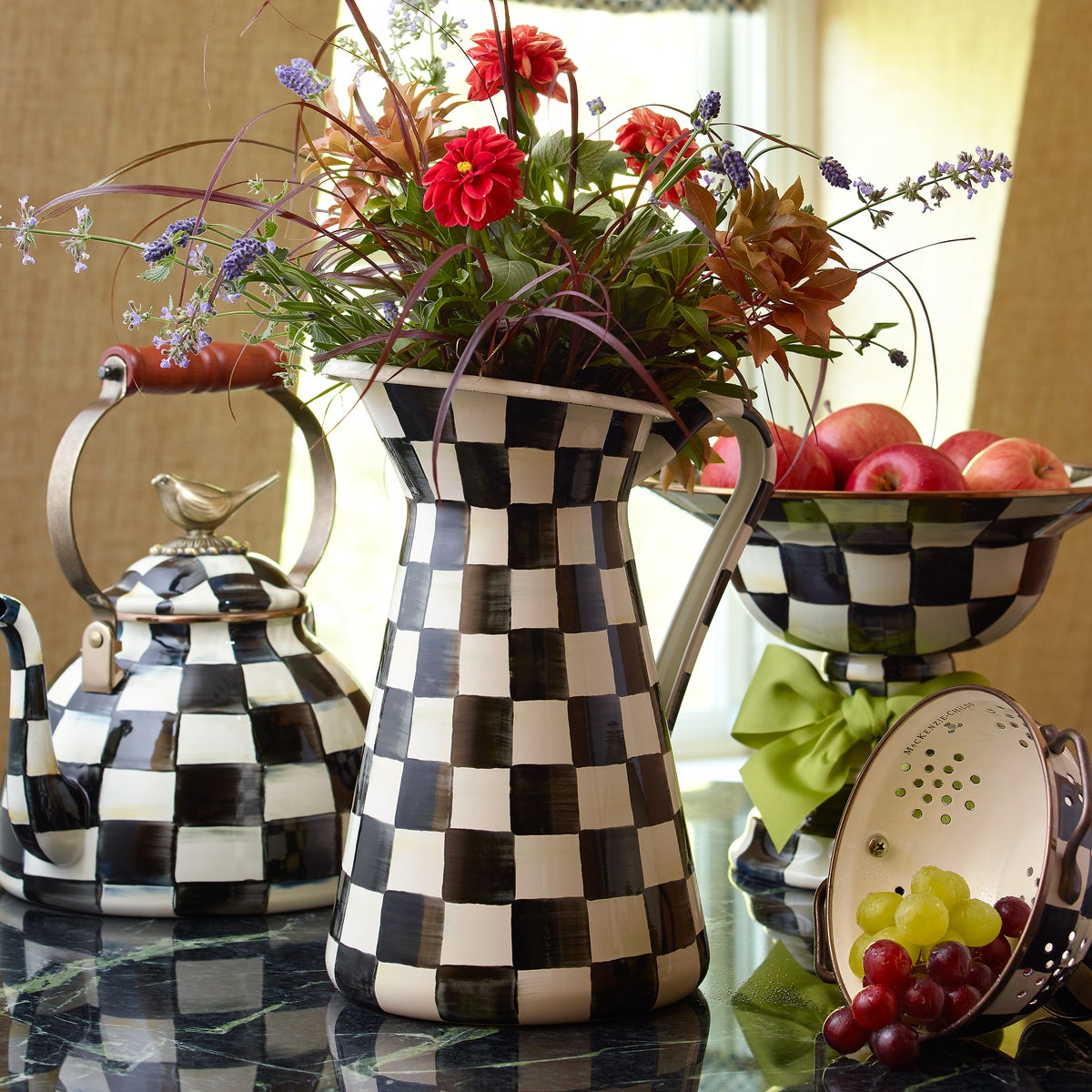 Courtly Check Large Practical Pitcher - Image 3