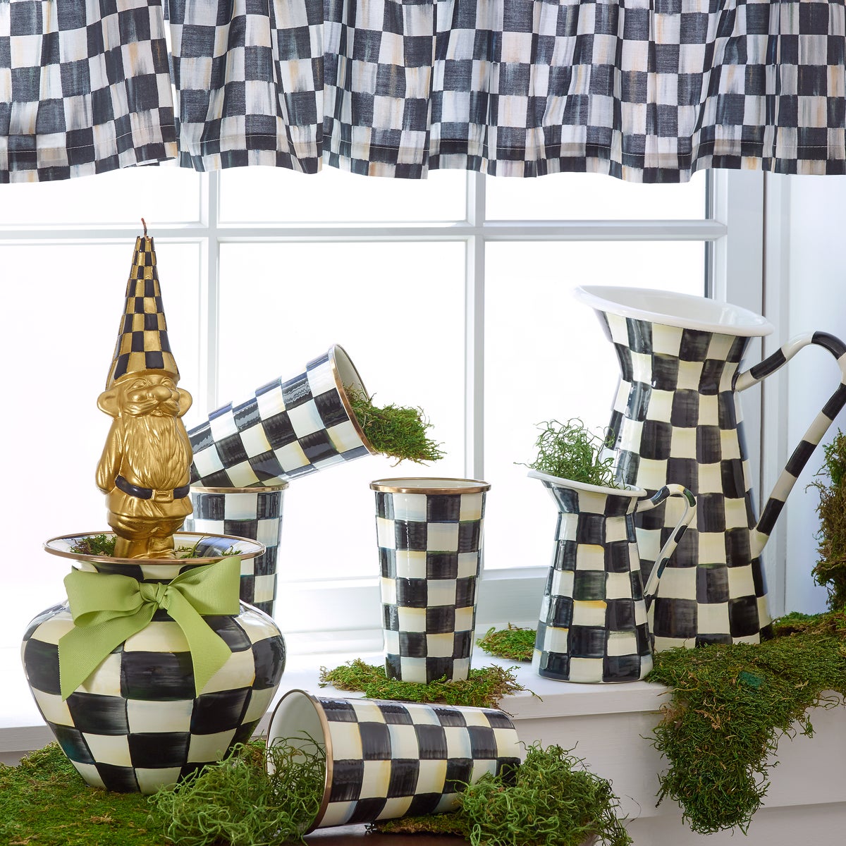 Courtly Check Large Practical Pitcher - Image 5