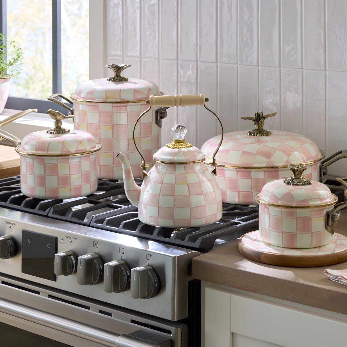 Rosy Check 2 Quart Tea Kettle - Image 5