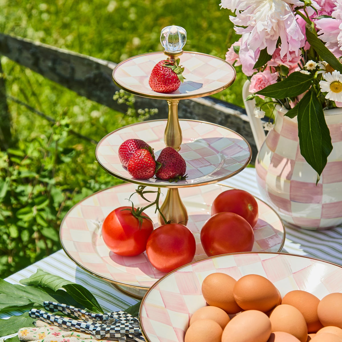 Rosy Check Three Tier Sweet Stand - Image 5